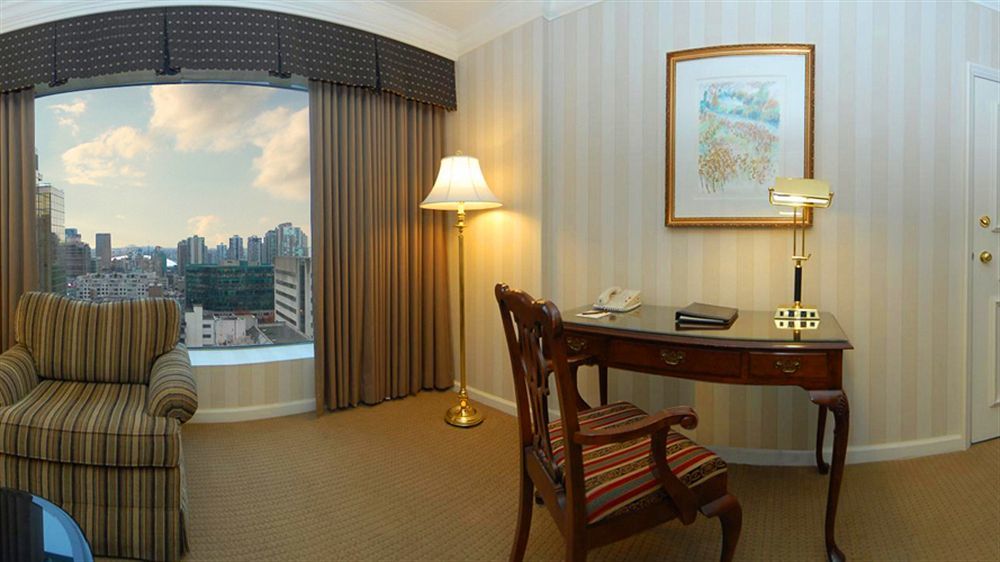 The Sutton Place Hotel Vancouver Exterior foto A room at the hotel
